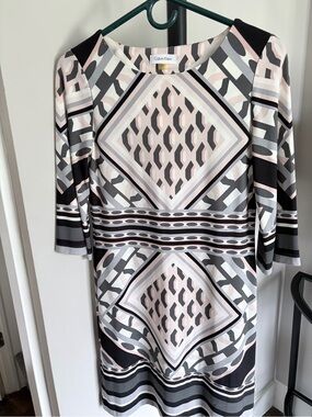 Calvin Klein Geometric Patterned Dress